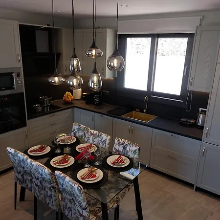 Averto Villa Sami (Kefalonia)