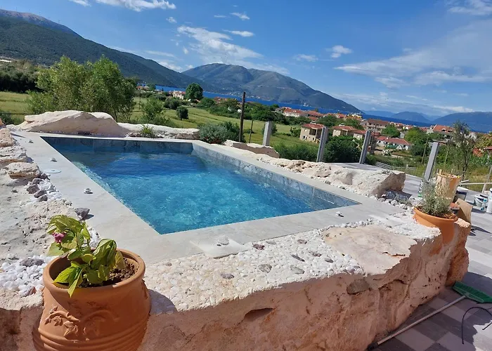 Averto * Sami (Kefalonia)